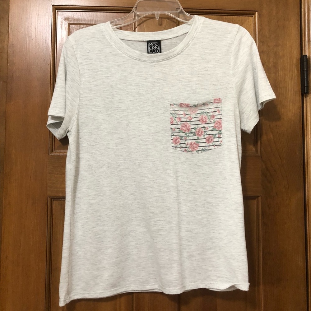 Rose Print Pocket T-Shirt